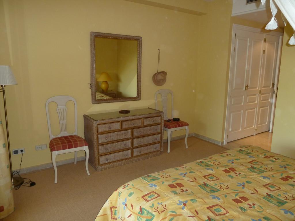 Greenlife Village Apartment Μαρμπέλλα Δωμάτιο φωτογραφία