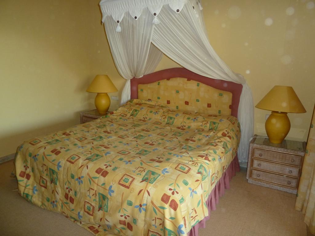 Greenlife Village Apartment Μαρμπέλλα Δωμάτιο φωτογραφία